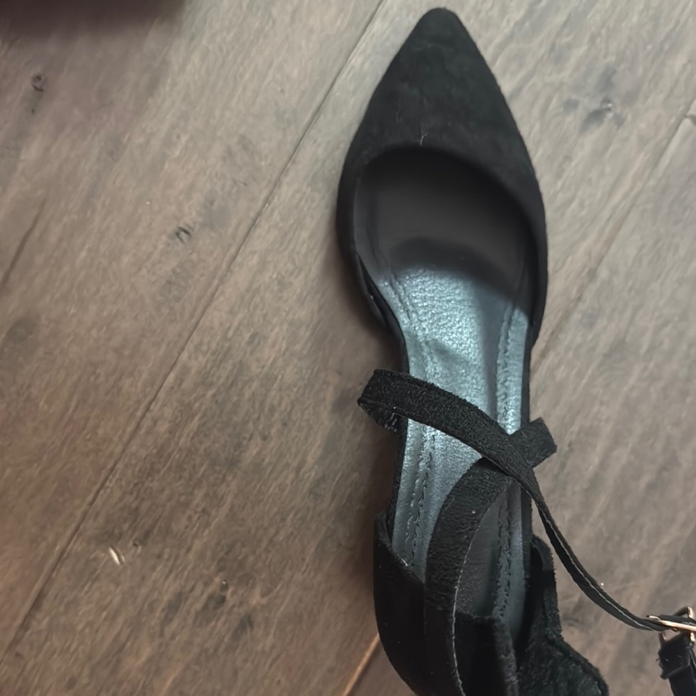 Elegant Black Women's Shoe